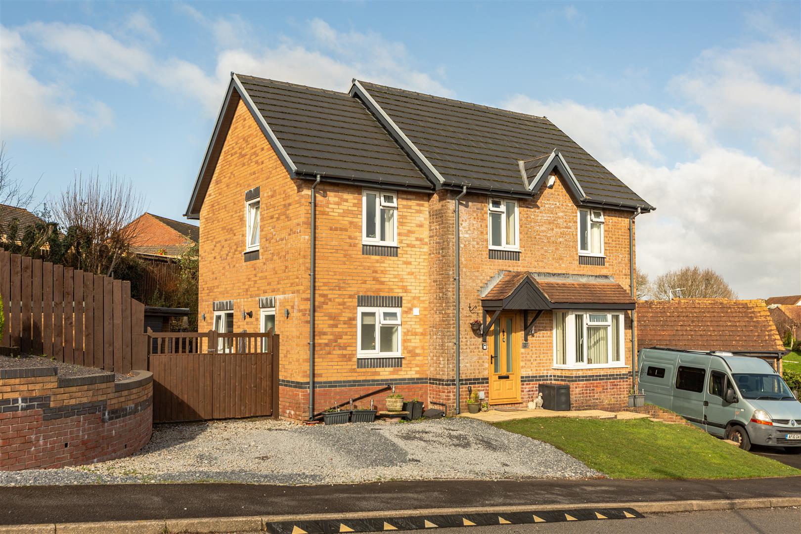 Ffordd Taliesin, Killay, Swansea, SA2 7DF